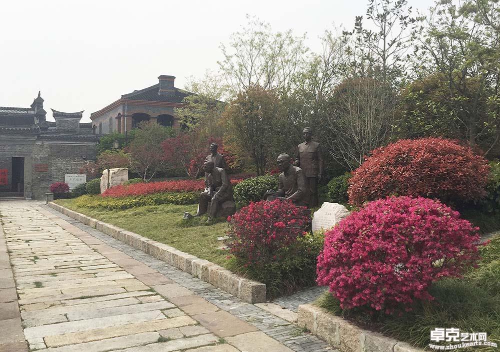 芜园广场-吴氏四杰名人雕塑园