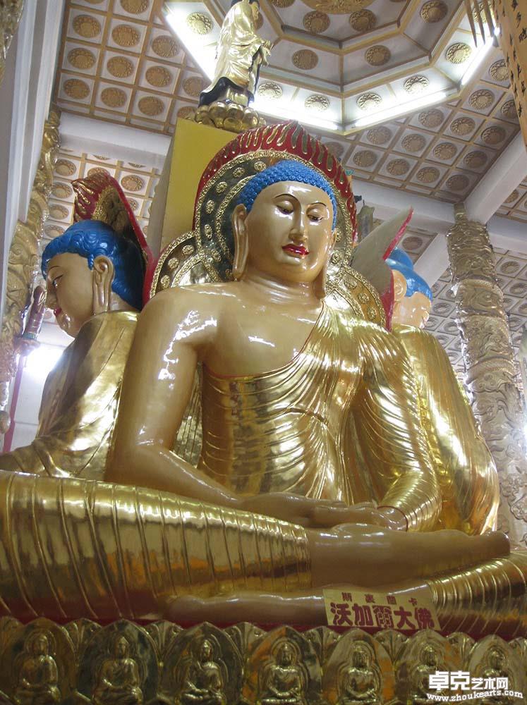 斯里兰卡波隆纳鲁沃加尔寺大佛 高400cm