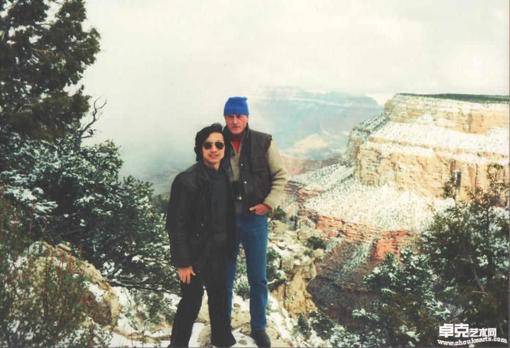 与美国朋友在科罗拉多大峡谷 1991年摄 