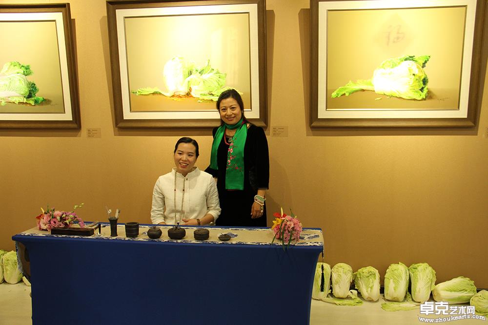 个展8