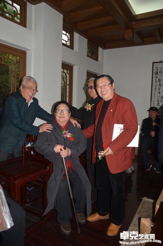 與著名書畫家陶天月、何瀚近照